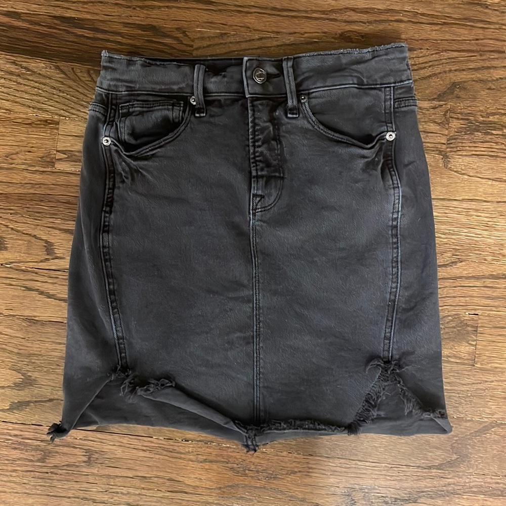 Good American Distressed Denim Skirt 2 26